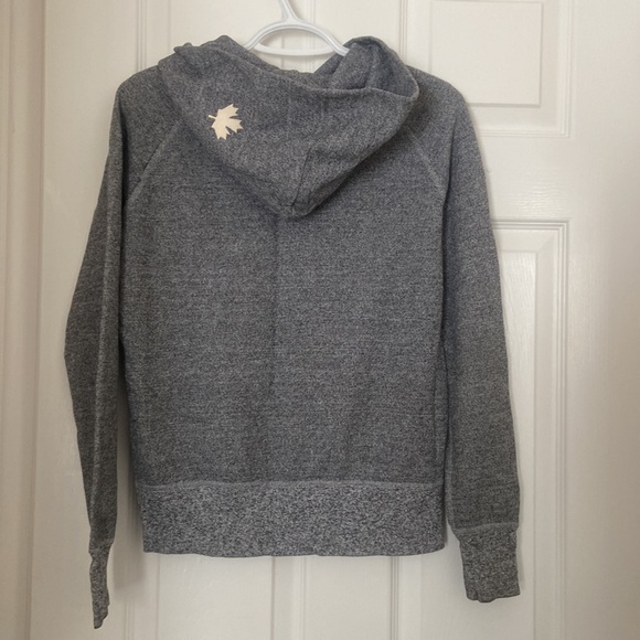 XS roots hoodie - Picture 2 of 3